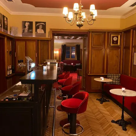 Marienhof 4*