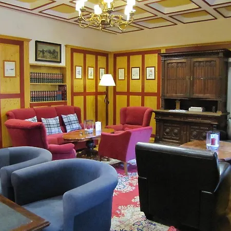 Marienhof 4*