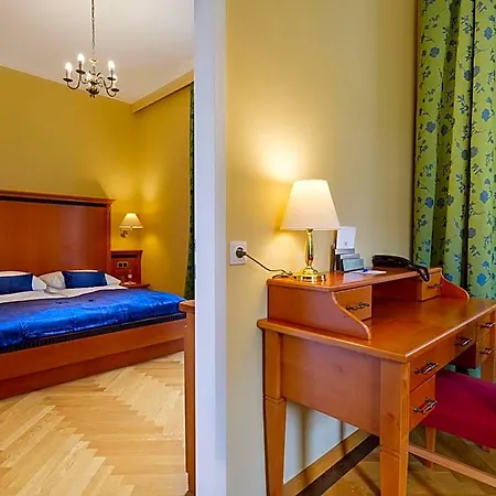Marienhof Hotel 4*